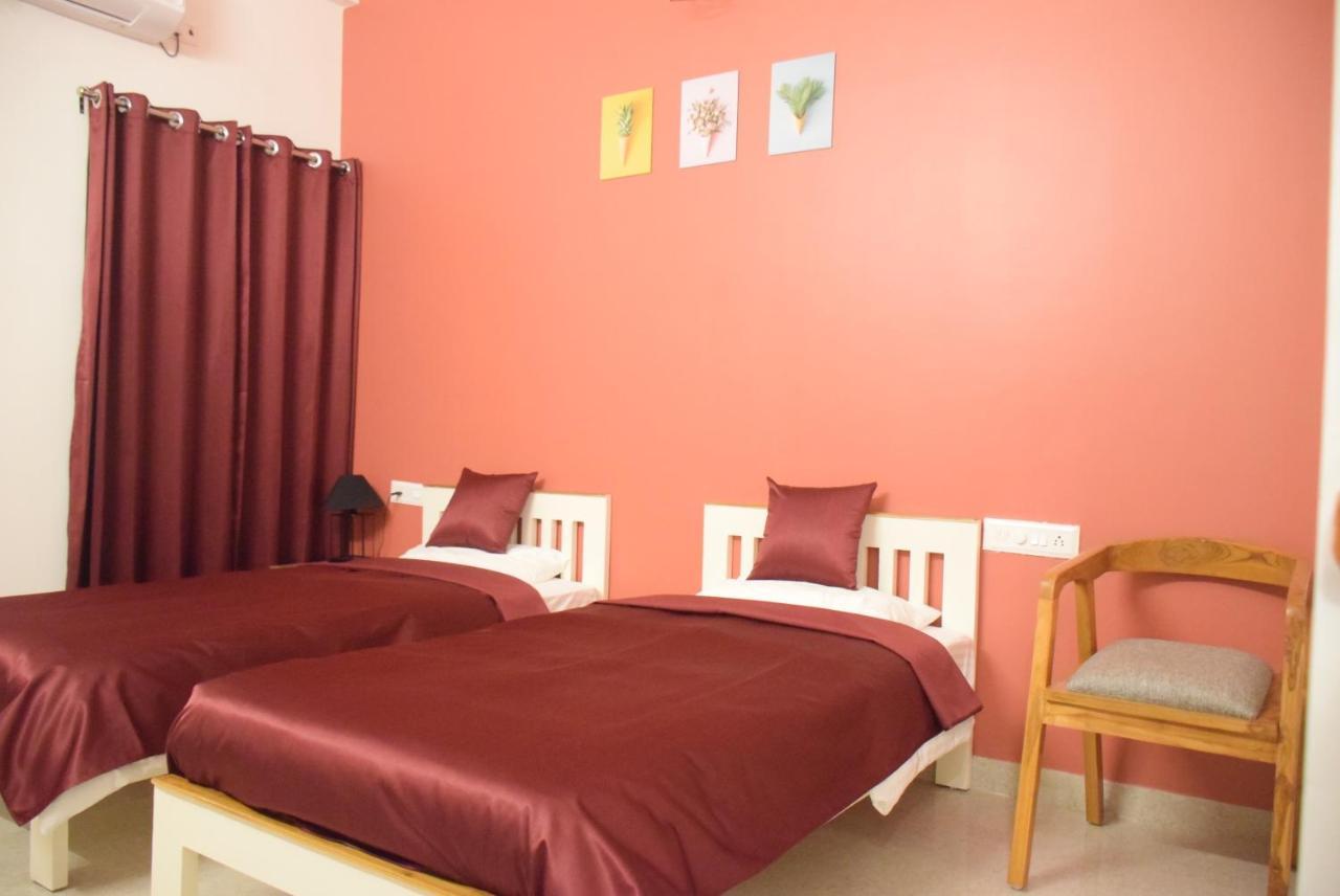 The Autumn Leaves Bhopal Bed & Breakfast ภายนอก รูปภาพ