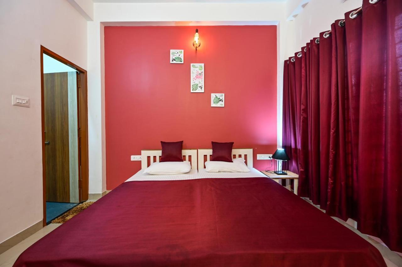 The Autumn Leaves Bhopal Bed & Breakfast ภายนอก รูปภาพ