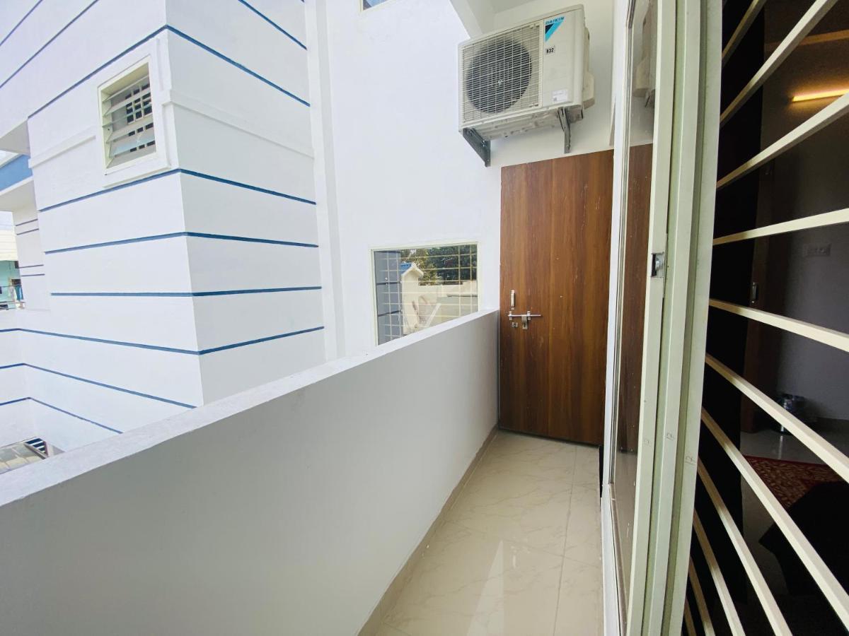 The Autumn Leaves Bhopal Bed & Breakfast ภายนอก รูปภาพ